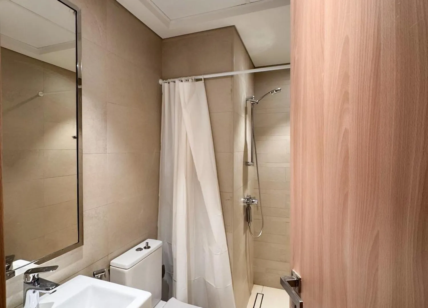 Cozy 1 Bedroom Apartment Dubai